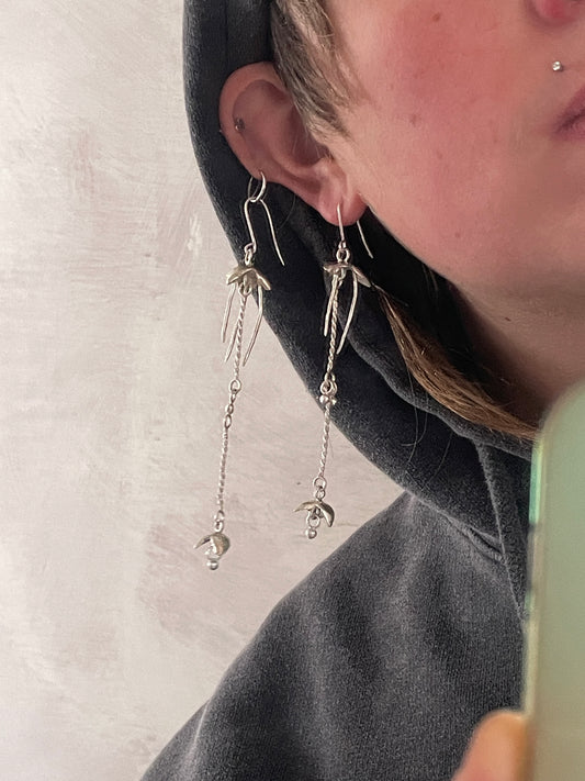 flower drop earrings