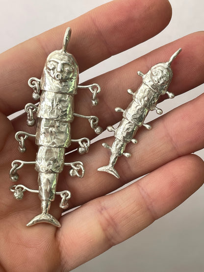 articulated fish with drops